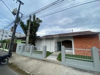 house em Rua Tufie Mahfud, Centro - Jaraguá do Sul - SC