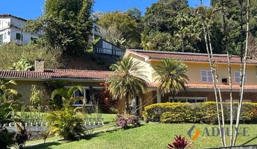 house em Rua Ingelheim, Quarteirão Ingelheim - Petrópolis - RJ