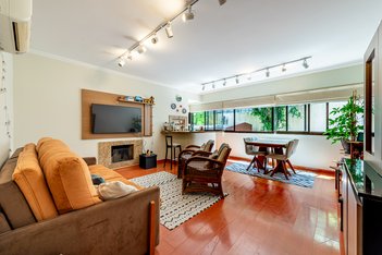 apartment em Rua Vicente da Fontoura, Rio Branco - Porto Alegre - RS
