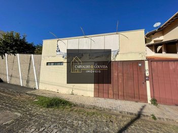 business em Rua Luiz Bianucci, Chácara dos Cravos - Poços de Caldas - MG