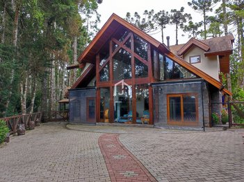 house em Rua das Duquesas, Colinas de Capivari - Campos do Jordão - SP