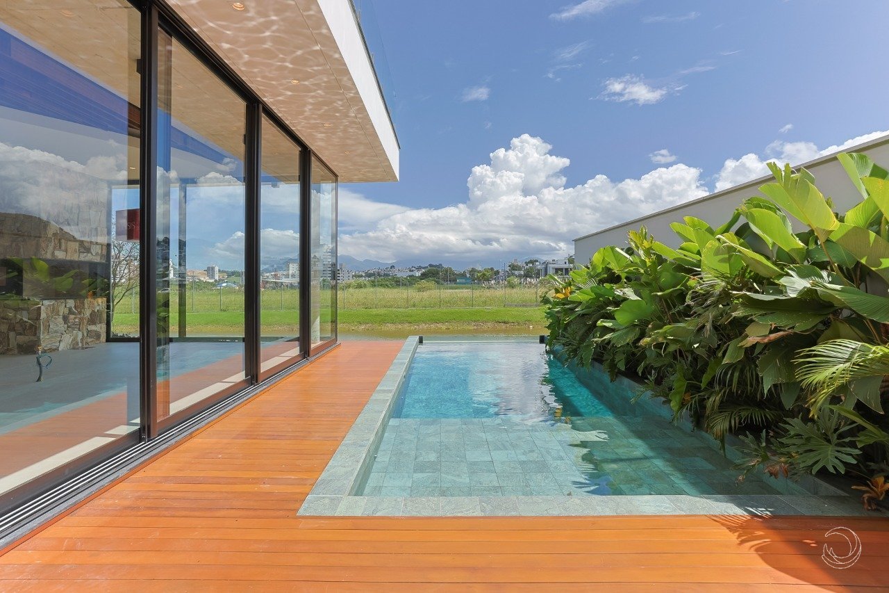 03 PISCINA