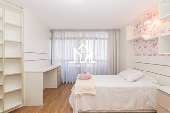 apartment em Travessa João Turin, Água Verde - Curitiba - PR