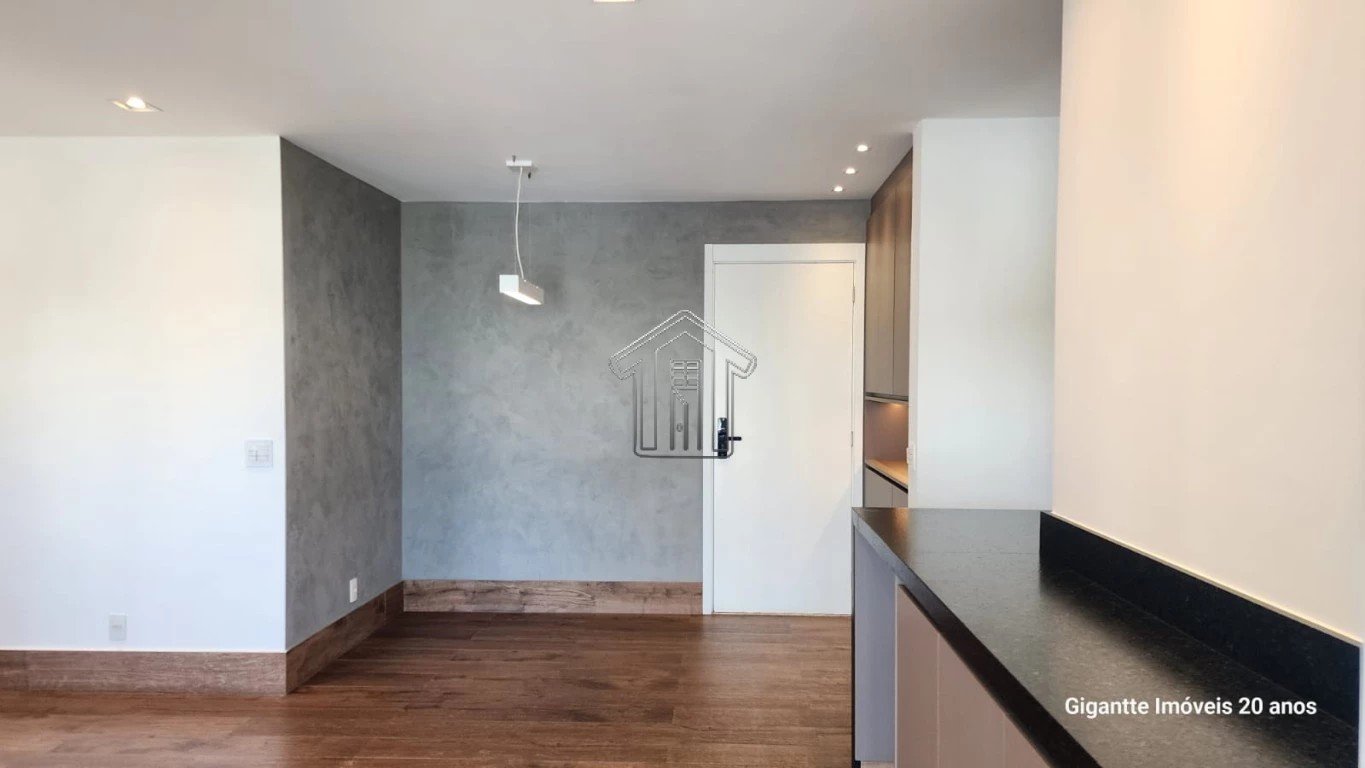 Vista sala de jantar com pendente