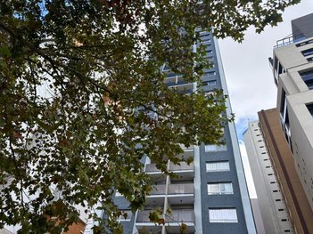 apartment em Avenida Silva Jardim, Água Verde - Curitiba - PR