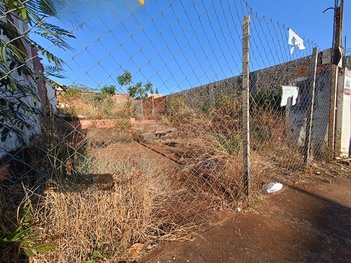 land_lot em Lourenço Prado, Centro - Jaú - SP