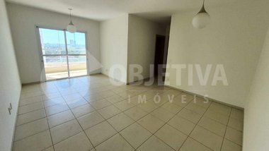 apartment em Avenida Lázara Alves Ferreira, Santa Mônica - Uberlândia - MG