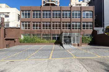 commercial_building em Rua Henrique Schaumann, Pinheiros - São Paulo - SP