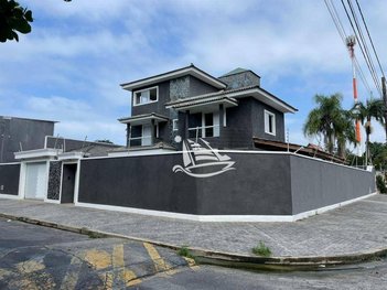 house em Avenida Gérson Maturani, Enseada - Guarujá - SP