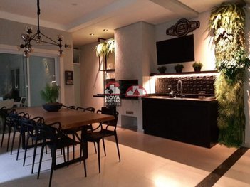 house em Rua Hélio Oiticica, Loteamento Villa Branca - Jacareí - SP