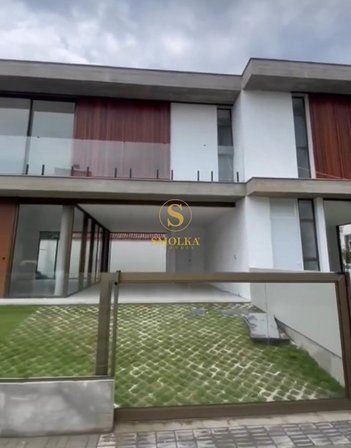 house em Itapuã, Itacorubi - Florianópolis - SC