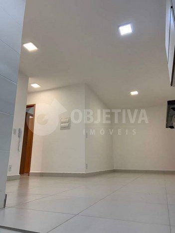 apartment em Rua Castela, Laranjeiras - Uberlândia - MG