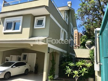 house em Rua Doutor Mário Totta, Tristeza - Porto Alegre - RS