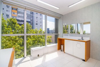office em Rua Almirante Barroso, Floresta - Porto Alegre - RS