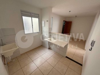 apartment em Alameda José de Oliveira Guimarães, Jardim Holanda - Uberlândia - MG