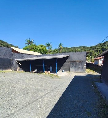 industrial em Rua João Krisch, Glória - Joinville - SC