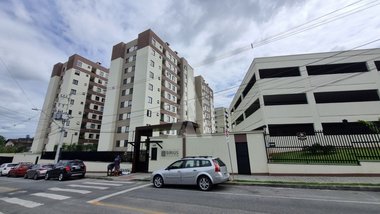 apartment em Rua Francisco Nicodemus, Saguaçu - Joinville - SC
