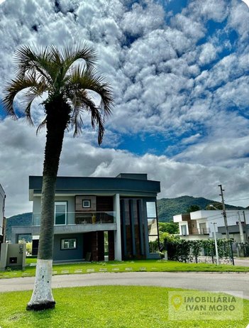 house em Avenida Red Park, São João do Rio Vermelho - Florianópolis - SC