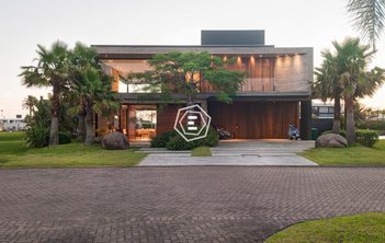 house em Rua Rio Jacuí, Xangri-Lá - Xangri-Lá - RS