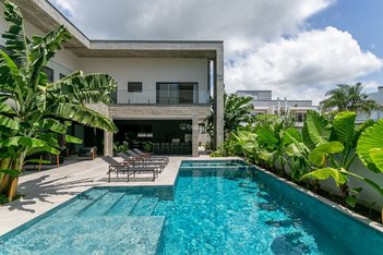house em Rua das Baúnas, Jurerê Internacional - Florianópolis - SC