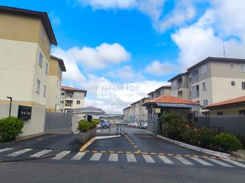 apartment em Rua Hugo Zen, Colônia Rio Grande - São José dos Pinhais - PR
