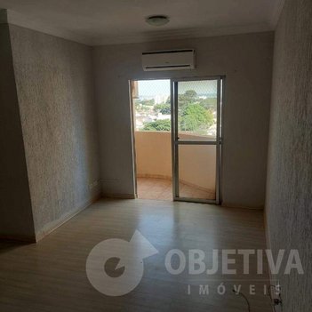 apartment em Avenida Adriano Bailoni, Presidente Roosevelt - Uberlândia - MG