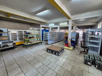 business em Rua Coronel Valença, Passo D'Areia - Santa Maria - RS