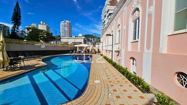 apartment em Avenida Governador Irineu Bornhausen, Agronômica - Florianópolis - SC