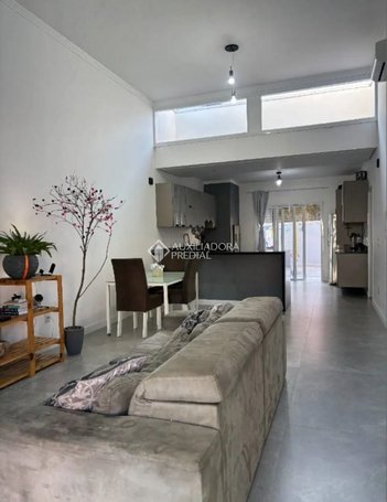 house em Rua Nestor José Nitschke, Guarujá - Porto Alegre - RS