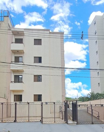 apartment em Rua Professora Maria de Lourdes A. C. Swenson, Jardim Judith - Sorocaba - SP