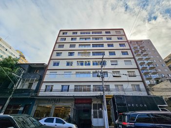 apartment em Rua Teodoro Sampaio, Pinheiros - São Paulo - SP
