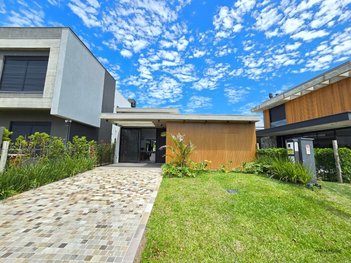 house em Rua Rio Divisa, Centro - Xangri-Lá - RS