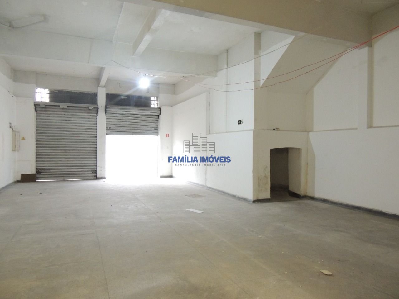 Alugar Loja comercial frente na Vila Mathias em Santos SP