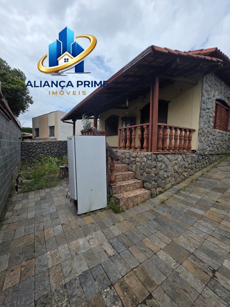 Casa com 4 quartos — Planalto, Belo Horizonte