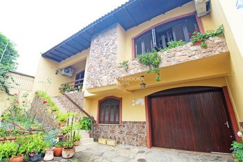 house em Rua Umbú, Passo da Areia - Porto Alegre - RS