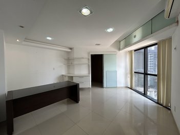 office em Rua Marcelino Champagnat, Renascença - São Luís - MA