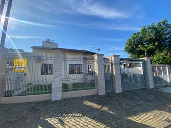 house em Rua Marta Pugin, Harmonia - Canoas - RS
