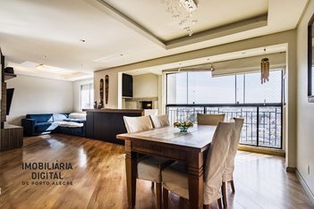 apartment em Avenida Túlio de Rose, Jardim Europa - Porto Alegre - RS
