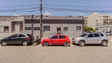 house em Rua Almirante Tamandaré, Centro - Pelotas - RS