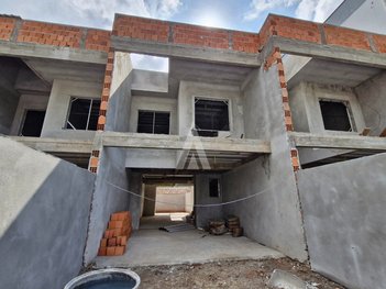 house em Rua Ricardo Karmann, Iririú - Joinville - SC