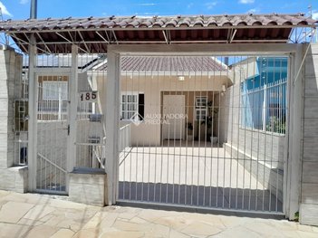 house em Rua Felizardo de Farias, Medianeira - Porto Alegre - RS