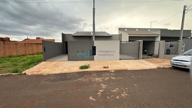 house em Rua Arlindo Locatelli, Jardim Caviúna - Rolândia - PR