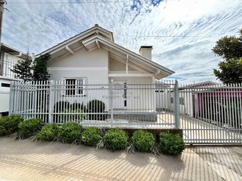 house em Rua José Pergher, Cinquentenário - Farroupilha - RS