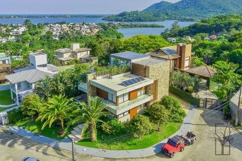 house em THOME MANOEL DA SILVEIRA, Lagoa da Conceição - Florianópolis - SC
