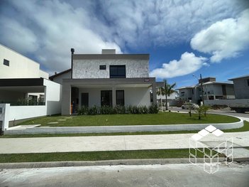 house em Rua da Quaresmeira Roxa, Cachoeira do Bom Jesus - Florianópolis - SC