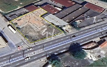 commercial_building em Avenida Major Pinheiro Froes, Vila Maria de Maggi - Suzano - SP