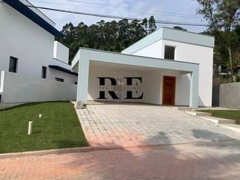 house em Leonel Pereira, Cachoeira do Bom Jesus - Florianópolis - SC