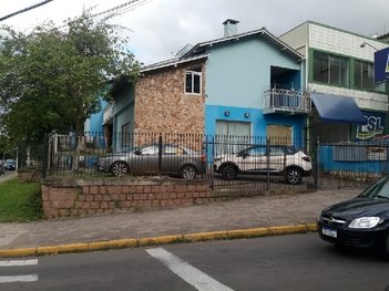 house em Rua Doutor Barcelos, Centro - Canoas - RS