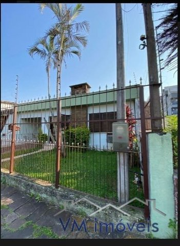 house em Avenida Major Alberto Bins, Vila Parque Brasília - Cachoeirinha - RS