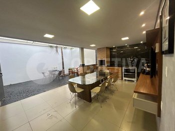 house em Rua Baltazar Gonçalves, Novo Mundo - Uberlândia - MG